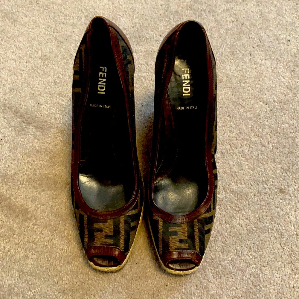 Fendi Zucca Canvas Peep Toe Espadrilles Fendi Wedges Leather- tobacco color
